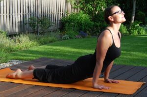 Warsztat jogi: „SURYA NAMASKAR – 108 POWITAŃ SŁOŃCA”